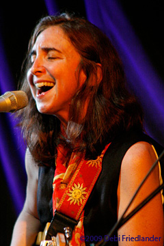 Ann Klein belts one out